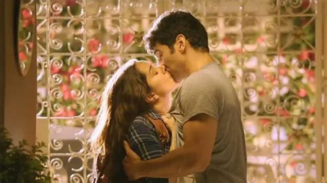 shraddha kapoor hot kiss|Shraddha Kapoor All Kissing Scenes in OK Jaanu .